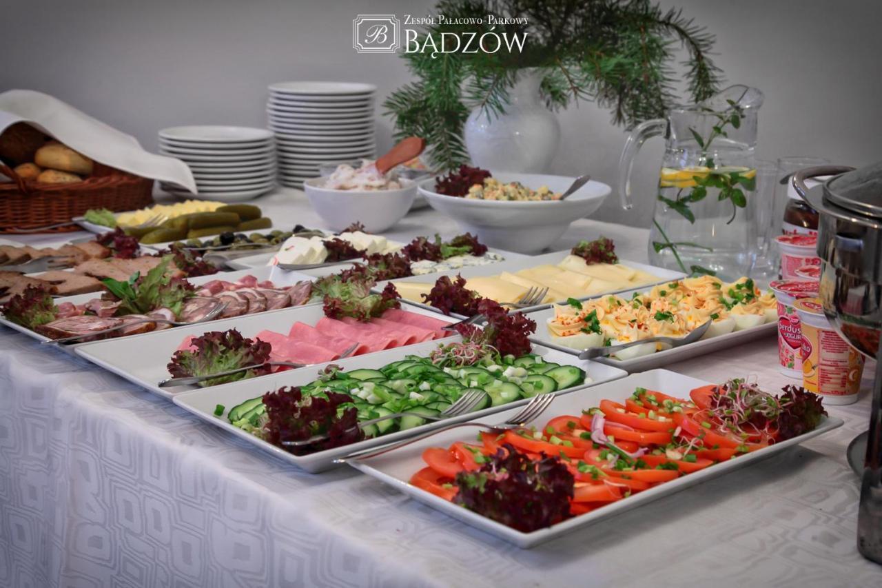 Zespół Pałacowo-Parkowy Bądzów Polkowice Exterior foto